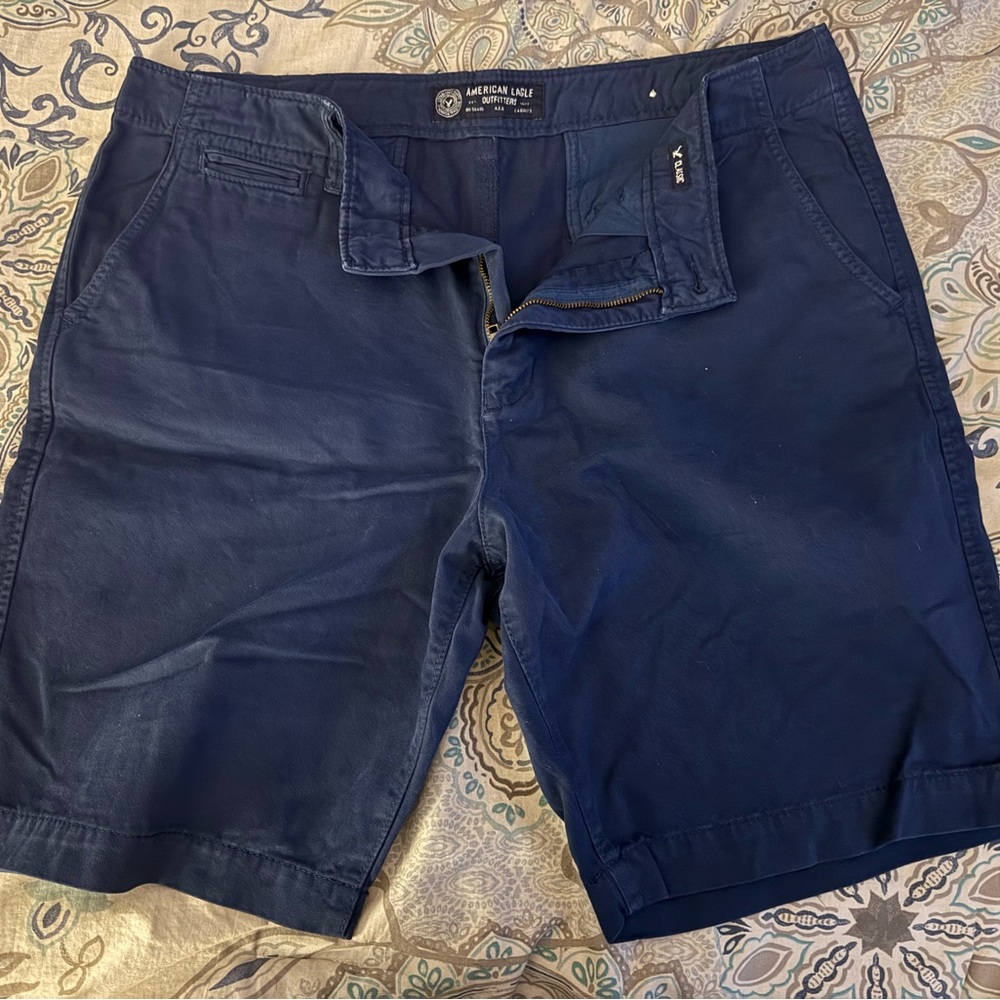 New without tags American Eagle shorts
